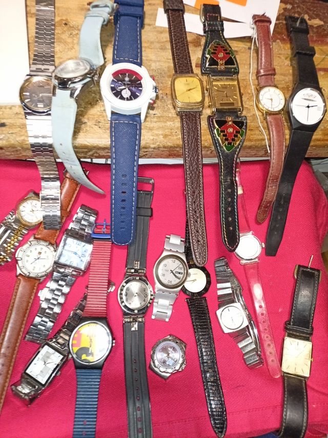 19 relojes, 5 funcionan, resto a revisar