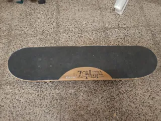 Monopatín Zombie Xtreme