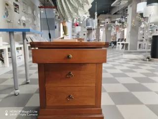 Comodino noce 3 cassetti