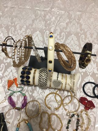 Lote de pulseras nuevas sin estrenar