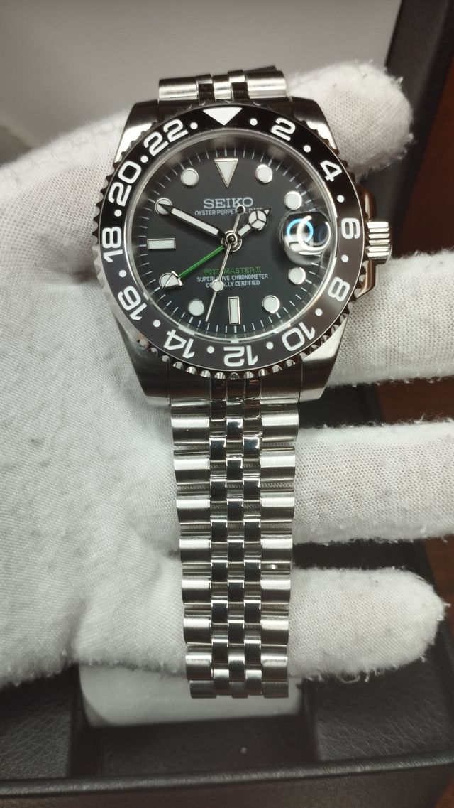 Reloj Seiko Mod GMT-Master II Bruce Wayne Negro