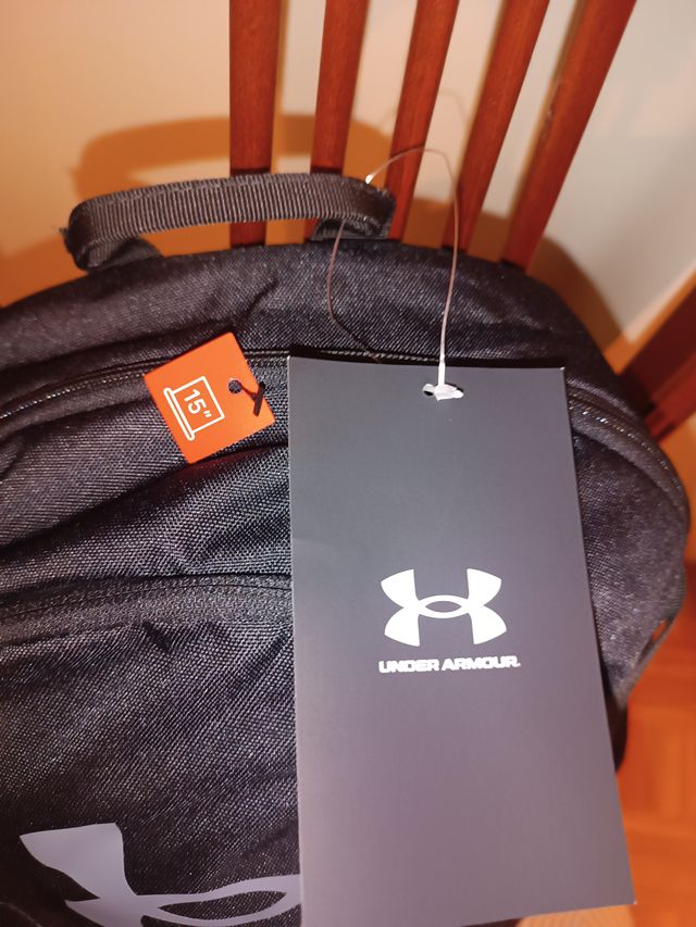 Mochila Under Armour Hustle Preta