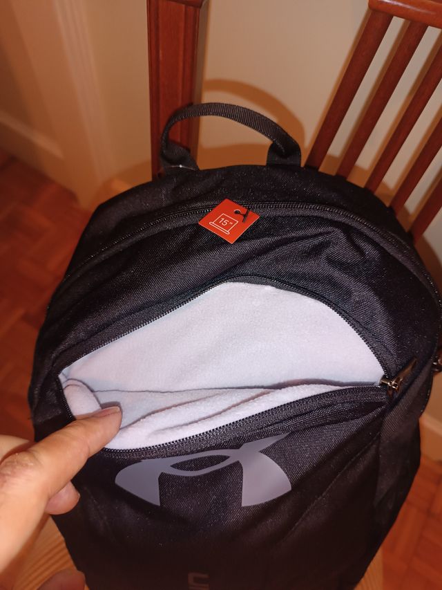 Mochila Under Armour Hustle Preta