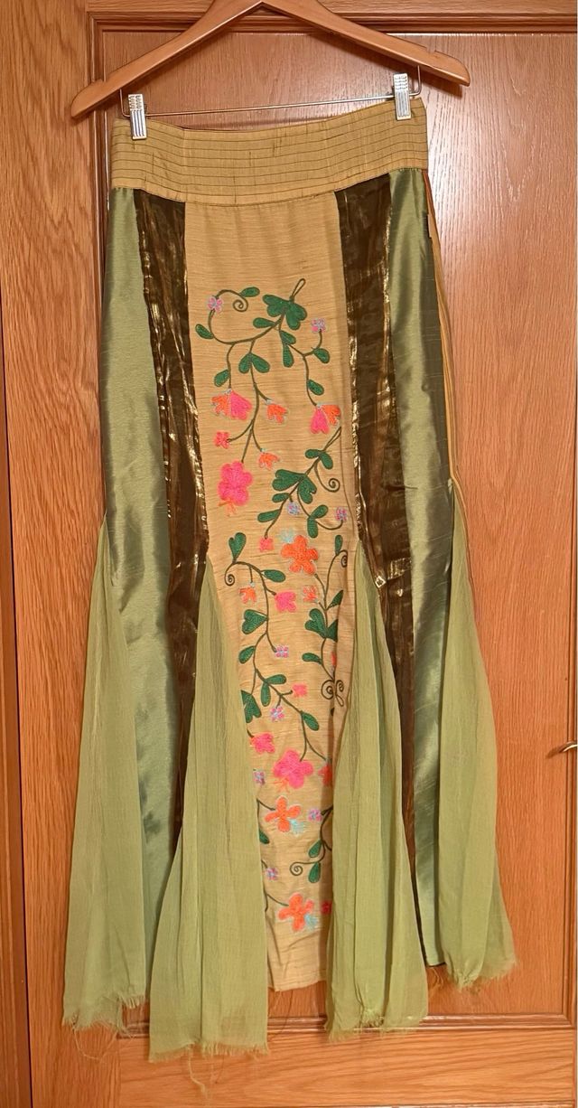 Falda larga verde y ocre