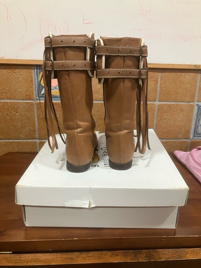 Botas camperas infantiles Talla 32
