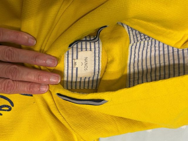 Sudadera amarilla Nanos