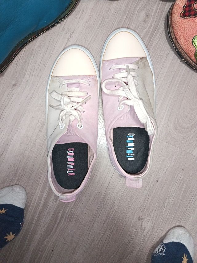 Zapatillas Camper rosas y beige
