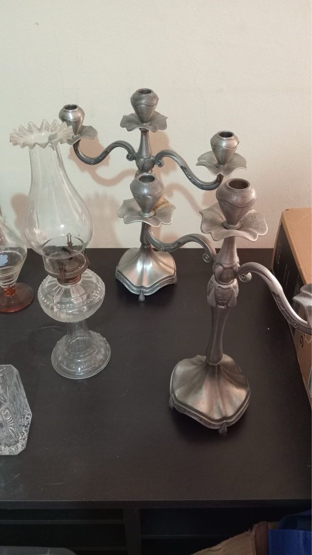 Conjunto de louça e decorações