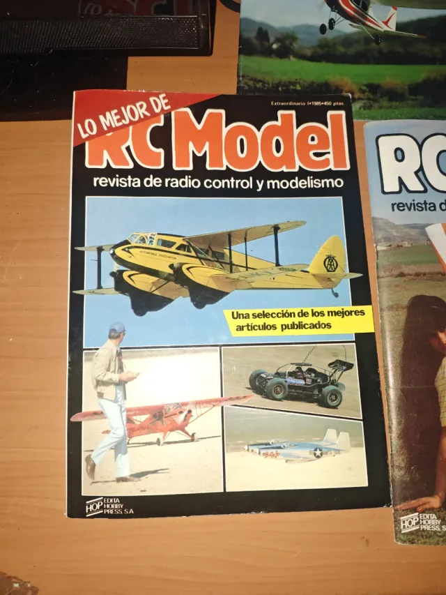 2 Revistas RC Modelo y
Catálogo Robbe.