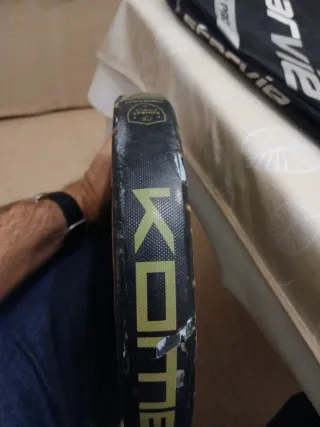 Pala Padel Kombat Delta Force 12K + Funda
