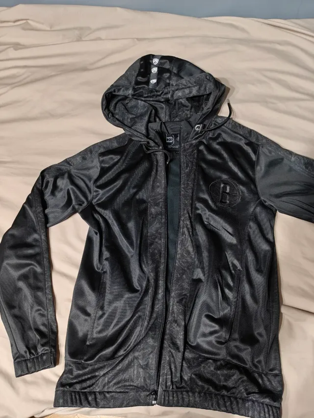 Chaqueta Brooklyn Nets NBA Negra y Gris
