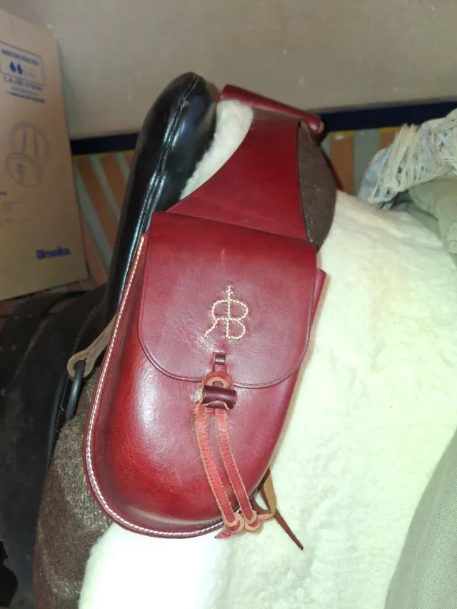 Alforjas de cuero Montura Vaquera.