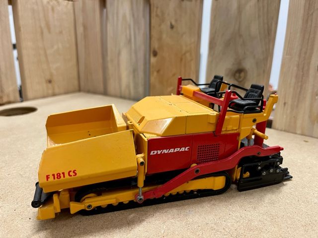 Cerco offerte per Joal Pavimentadora Dynapac