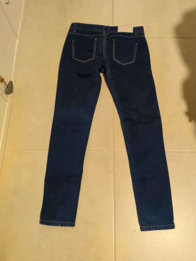 Pantalón pitillo Stradivarius talla 38