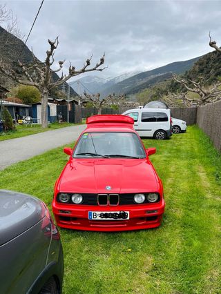 BMW E30 318is