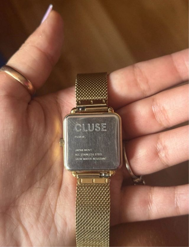 Reloj Cluse Cuadrado Dorado y Negro