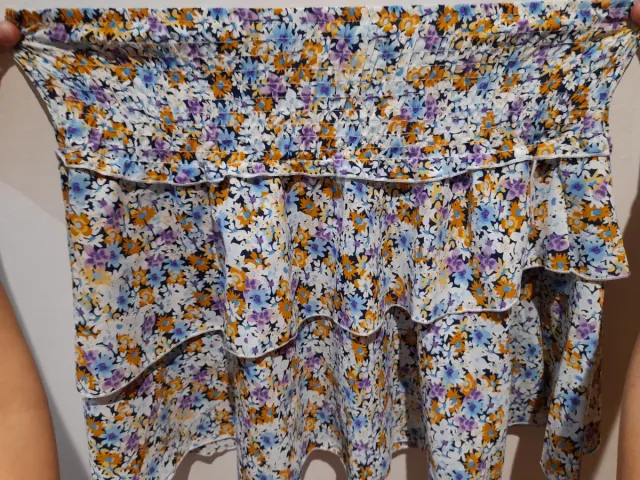 Falda corta estampada floral