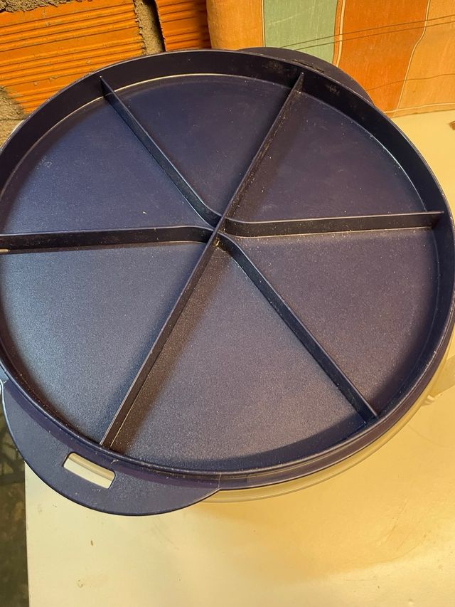 Tupper para tortas azul e transparente