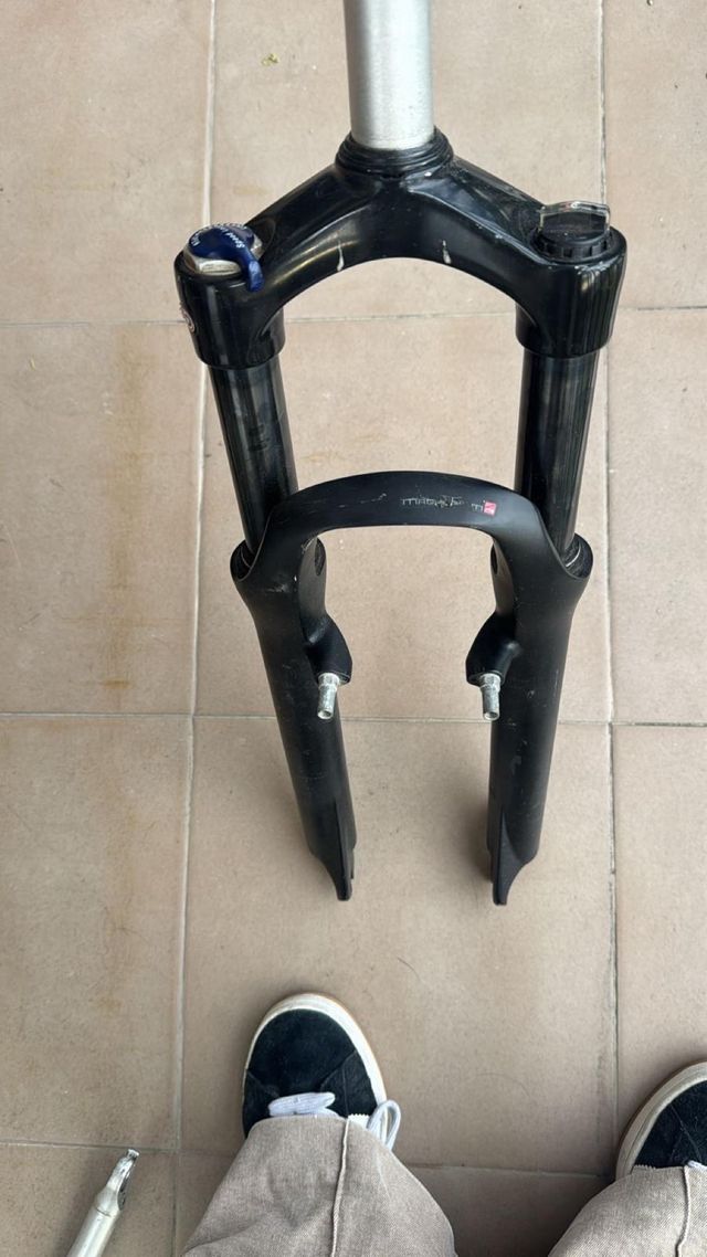 Horquilla de bicicleta negra