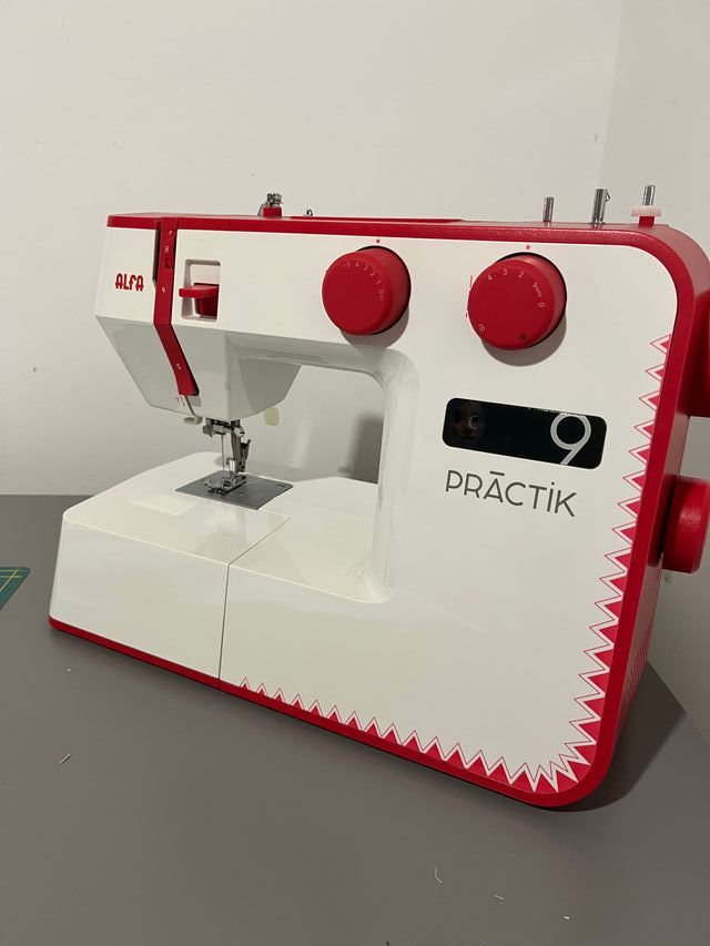 Máquina de coser Alfa Practik 9
