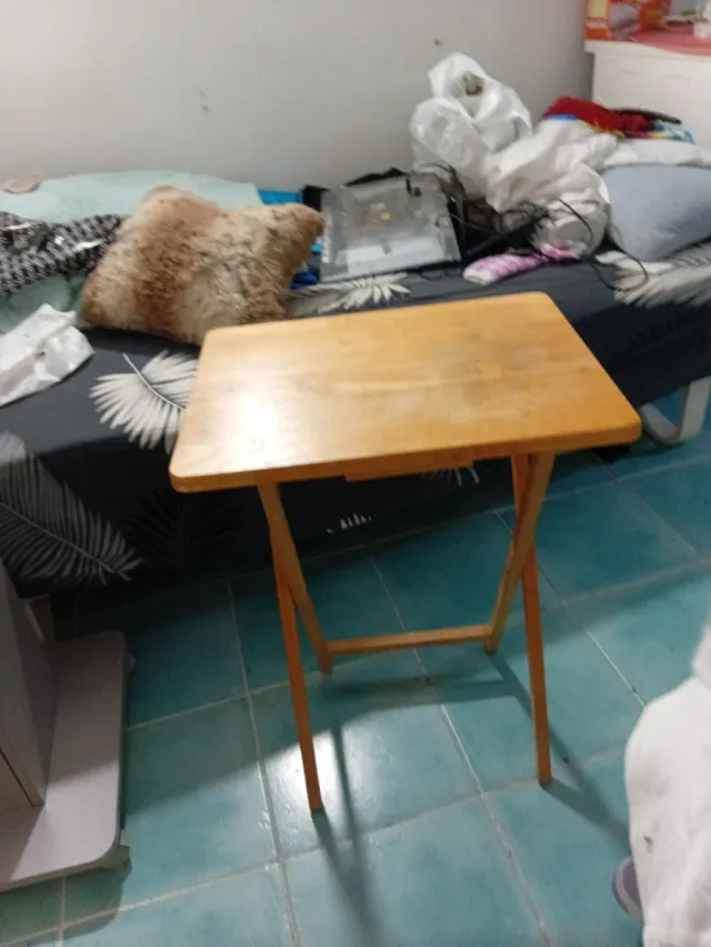 Mesa plegable de madera