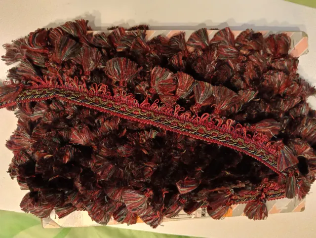 Galón tapicero con flecos y pasamanería