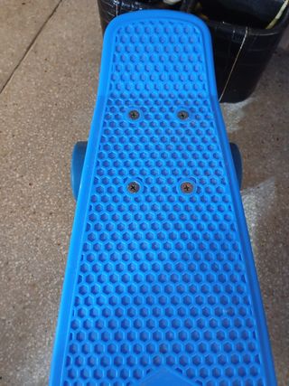 Monopatín azul niño Impecable.  Muy poco uso