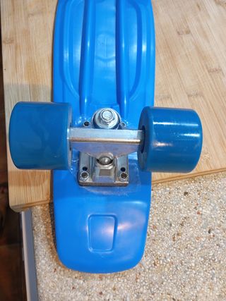 Monopatín azul niño Impecable.  Muy poco uso