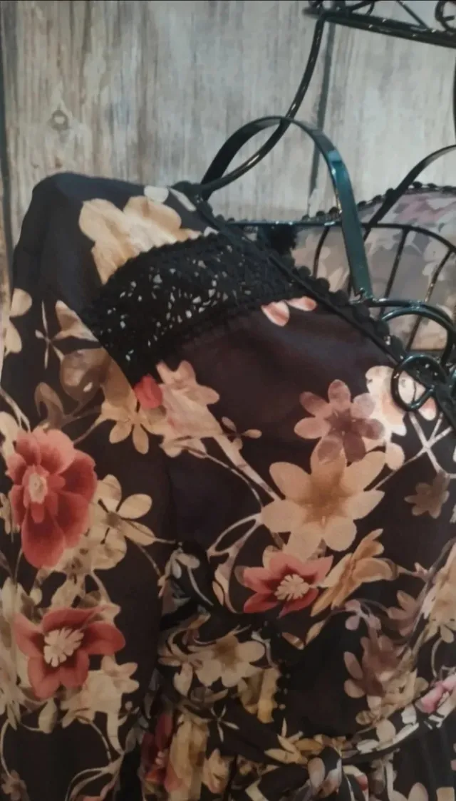 Vestido floral Laura Jiménez nuevo