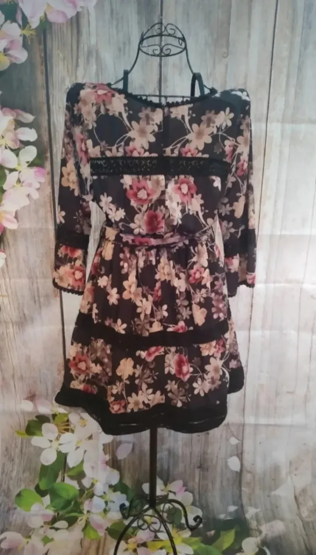 Vestido floral Laura Jiménez nuevo