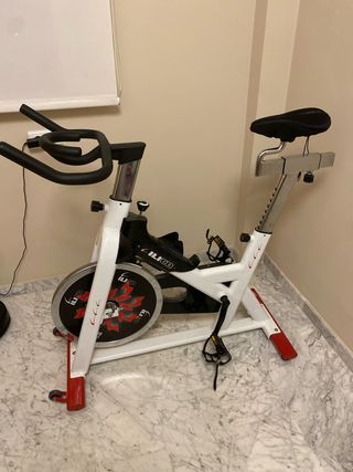 Bicicleta Spinning Blanca y Roja