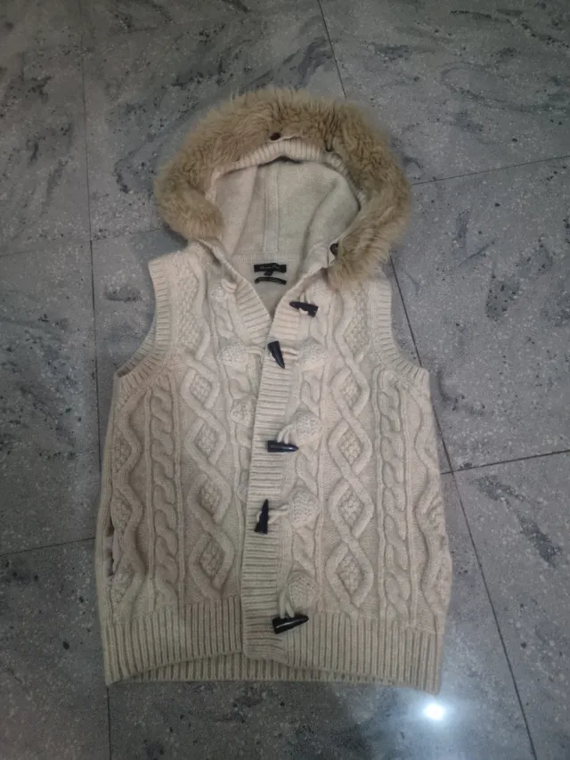 Chaleco y pantalón Massimo Dutti