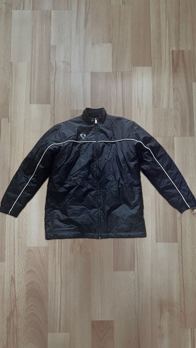 Chaqueta Nike Retro Negra y Blanca