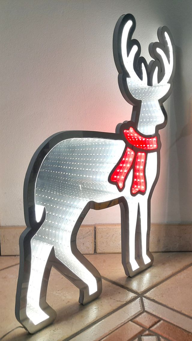 Renna LED Natale Bifacciale con Sciarpa Rossa