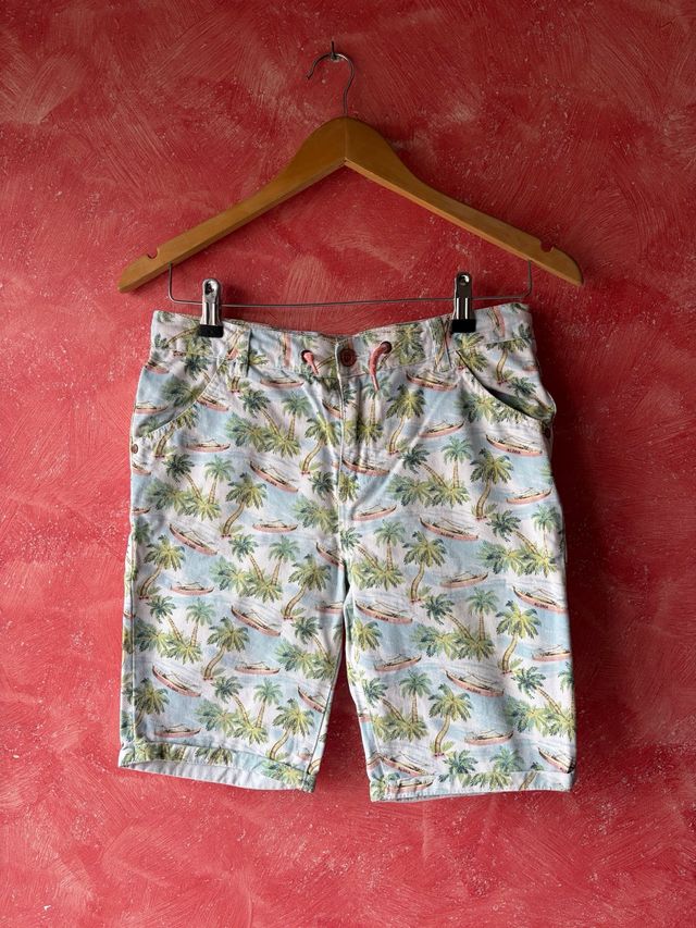 Pantalón corto niño estampado palmeras