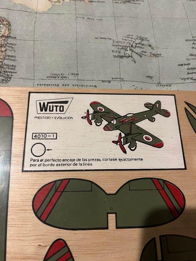 Maqueta Avión Wuto 4010-1 Guerra