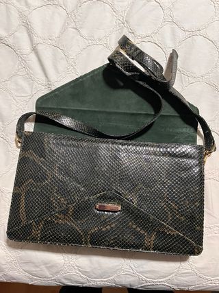 Cartera piel verde
