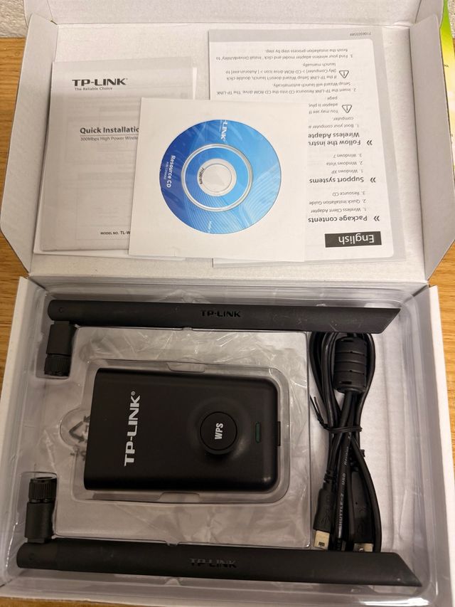 Adaptador TP-Link USB Wireless N
Sin usar