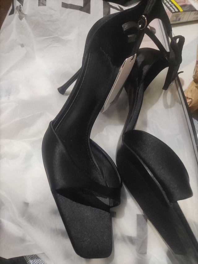 Zapatos de tacón Mango negros