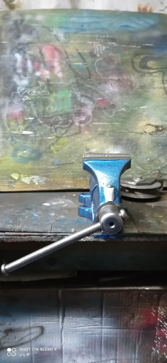 Tornillo de banco ACESA con mordazas de 80 mm