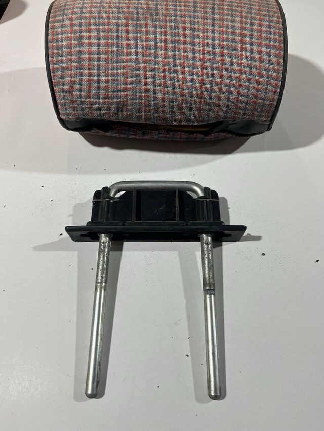 Reposacabezas RENAULT 4L