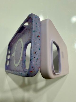 Cover in silicone con MagSafe per iPhone 14 Pro