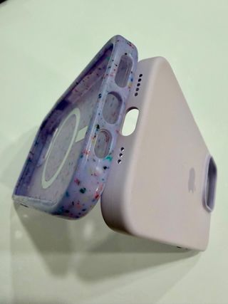 Cover in silicone con MagSafe per iPhone 14 Pro