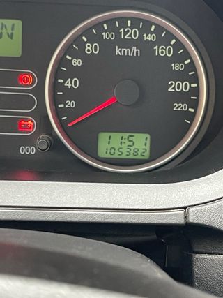 Se vende Ford fiesta AUTOMÁTICA del 2003/ 105000kl