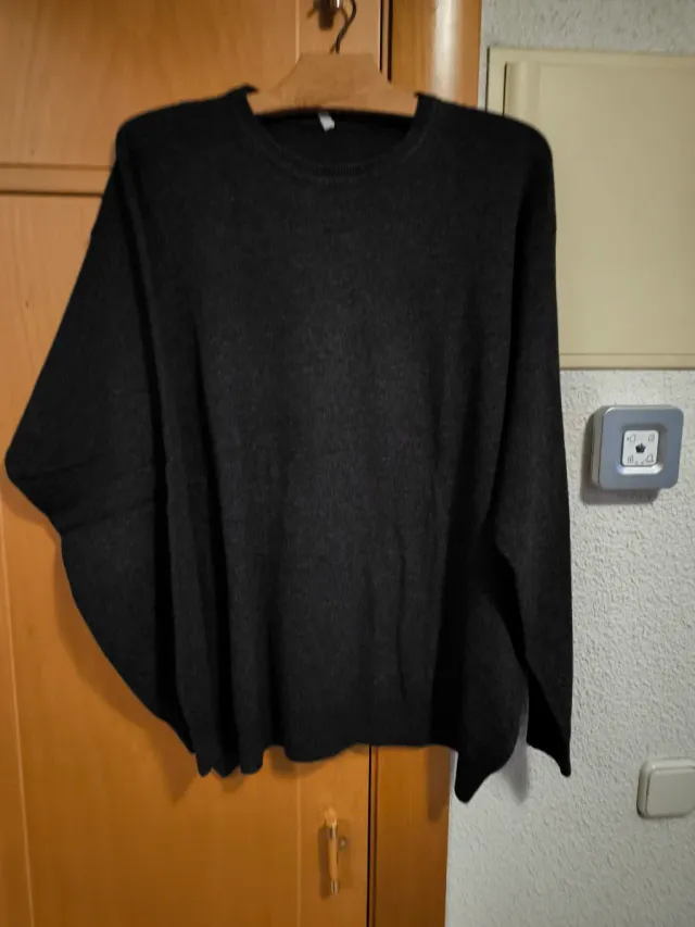 Jersey gris cuello redondo hombre