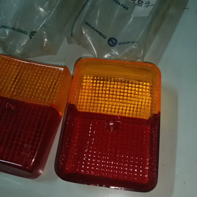 2 Tulipas traseras Dyane Acadiane Citroën NUEVAS