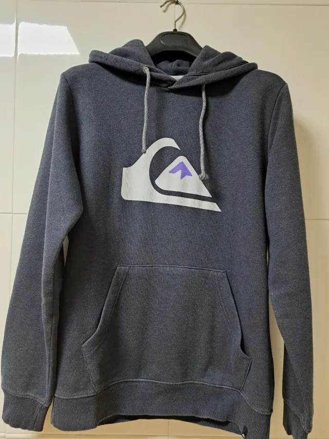Sudadera Quiksilver gris con logo