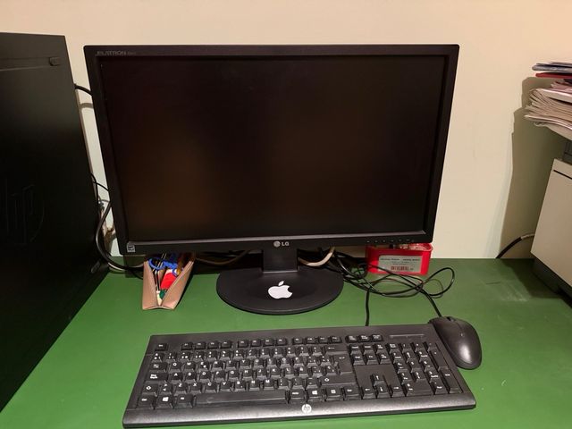 Ordenador HP Negro + Pantalla LG