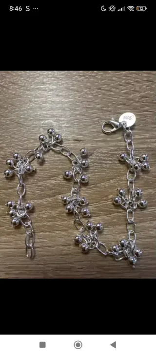 Pulsera de plata con bolitas