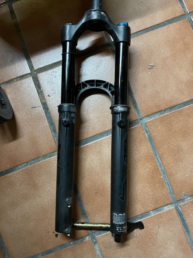 Horquilla Fox 38 29 Float GRIP Performance 160mm